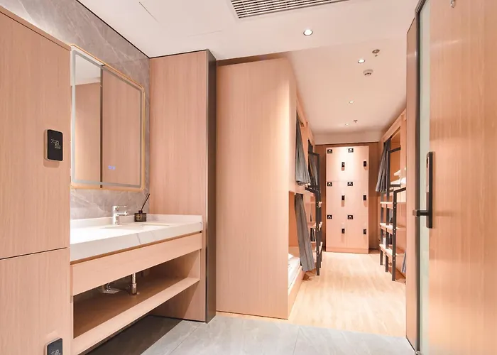 Dayin Serene Garden Hotel -People'S Square & Nanjing Road-Large Social Area -Bar -Cafe -Gym -Free Laundry Luggage Storage -24H Front Desk-English Service